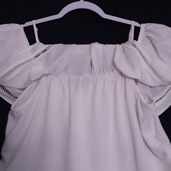 🖤Style Envy White Eyelet Trim Off The Shoulder Crop Top Size Small - Picture 4 of 9